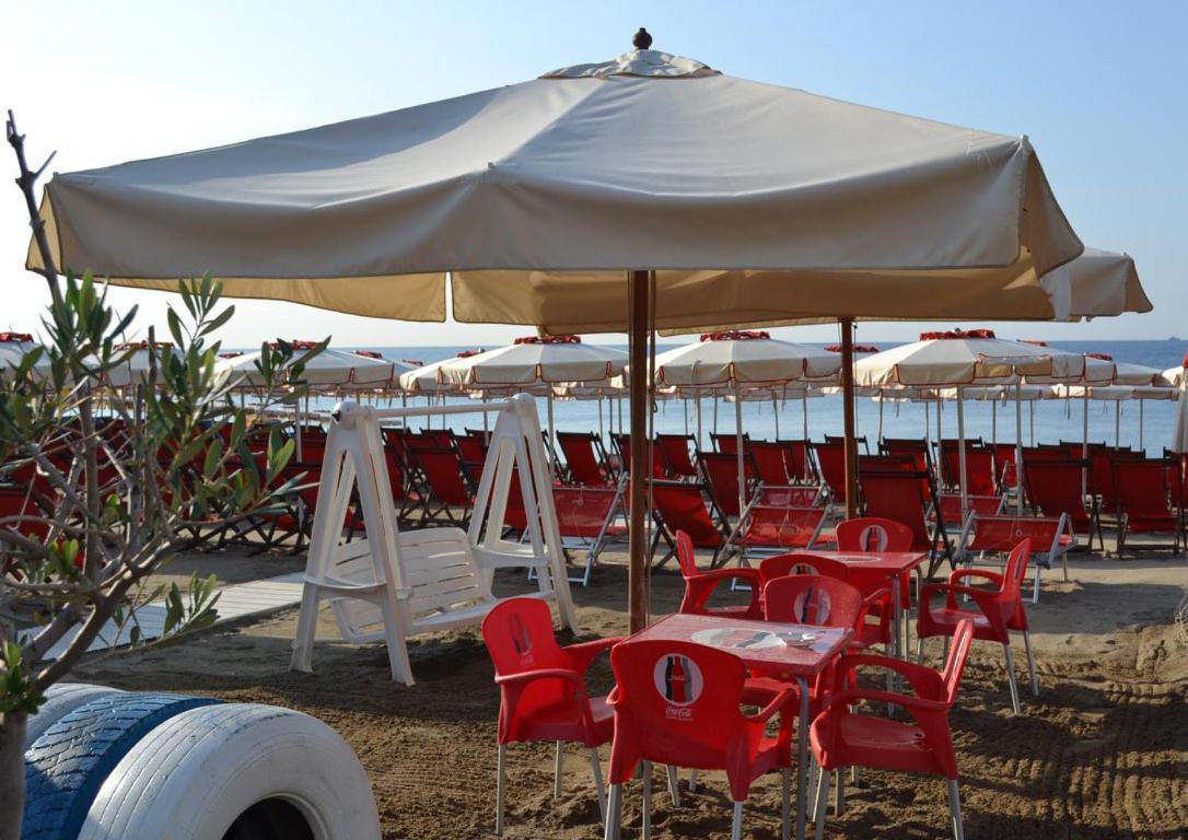 Savona Casa Vacanze Vicino Mare 3 Minuti Wifi Eksteriør bilde
