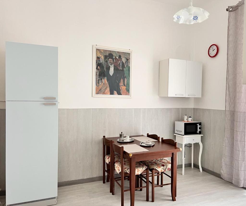 Savona Casa Vacanze Vicino Mare 3 Minuti Wifi Eksteriør bilde